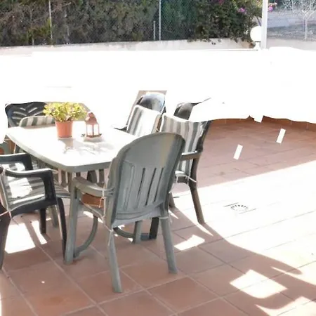 Holiday home Live Like In A Sauna, Something Against The Cold, Beach In The Mediterranean